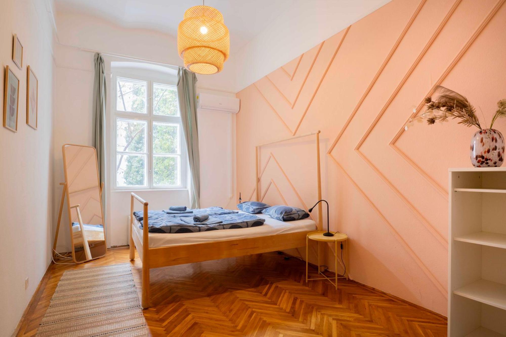 Quiet Design Apartment Next To Szimpla Ka8 Budapest Exteriör bild
